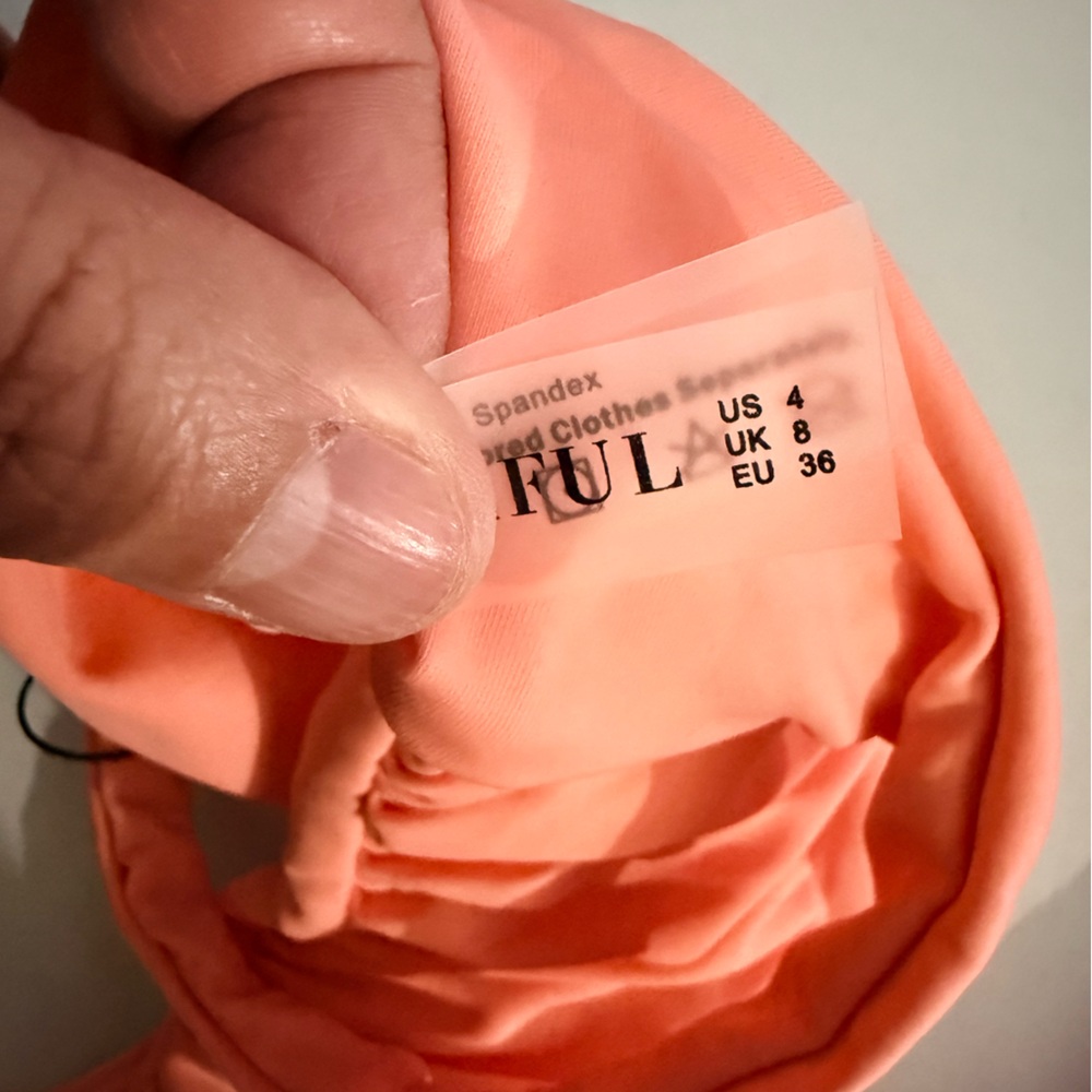 Zaful Bright Orange Bikini Set.
Size 4 - Picture 7 of 7